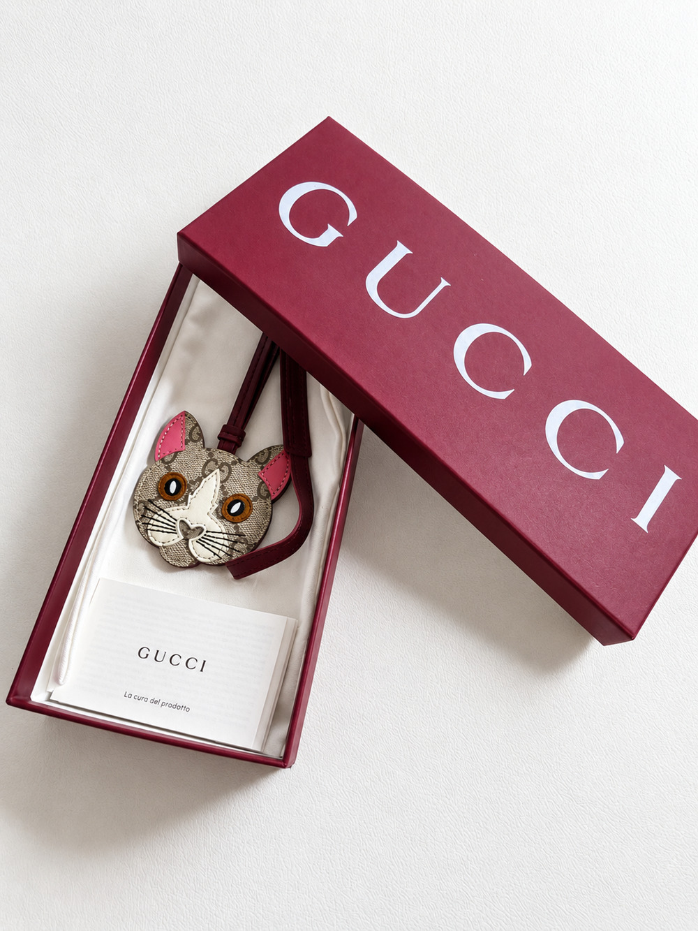 NIB Gucci GG Emblem Cat Charm Canvas Leather Bag Lanyard Keychain 820787 FAEC9